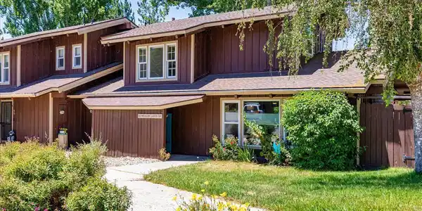 93 Meadow Lakes Drive