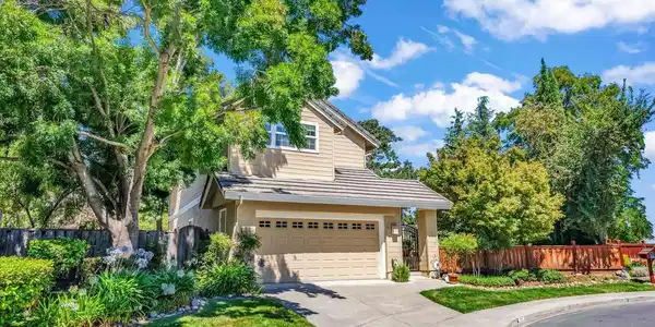 1618 Brush Creek Place