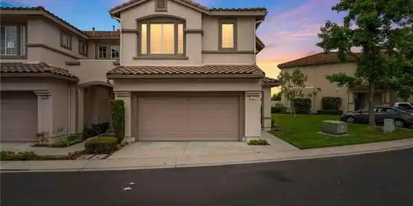 27321 Sahara Place