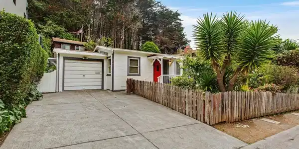 274 Juanita Avenue