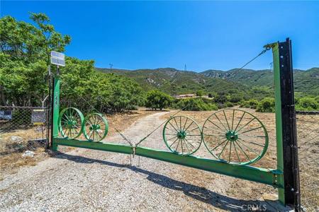 1449 Lytle Creek