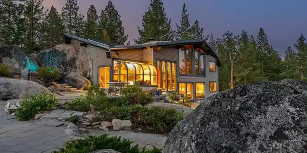 1082 Mountain Canary Drive