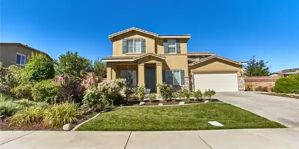 31801 Oakwood Circle