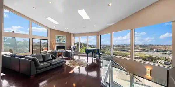 5392 Wilshire Drive