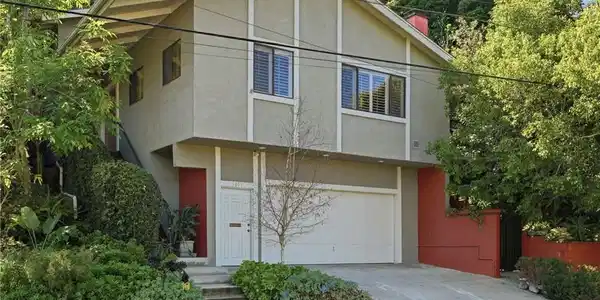 1011 Terrace 49