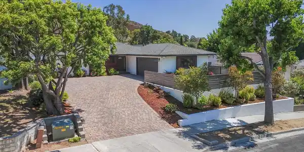 3662 Walter Circle