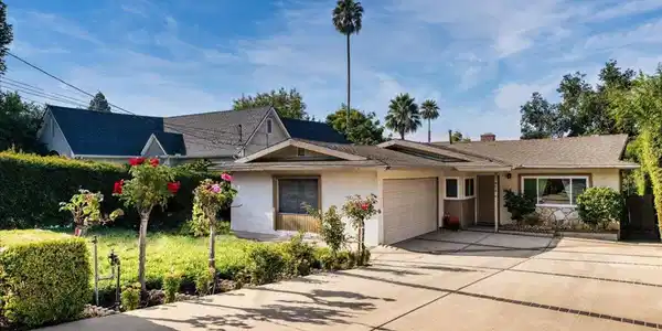 476 E Calaveras Street