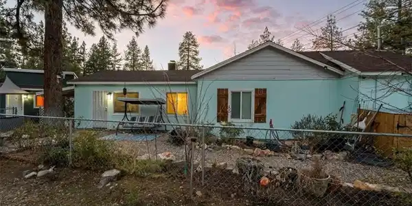 300 W North Shore