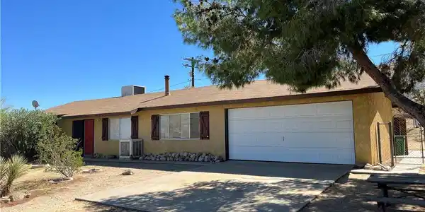 60601 La Mirada Trail