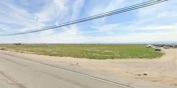 4800 W Rosamond Boulevard