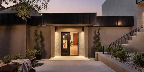 3250 Coldwater Canyon