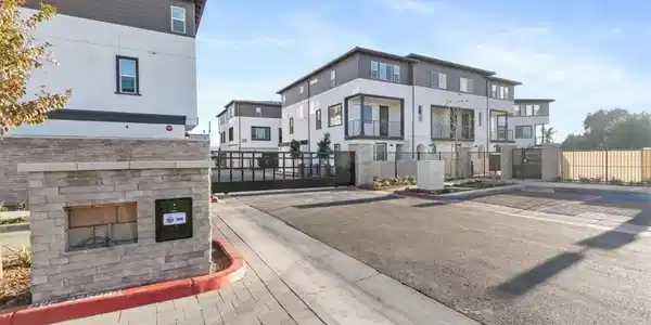 3514 Van Buren Boulevard