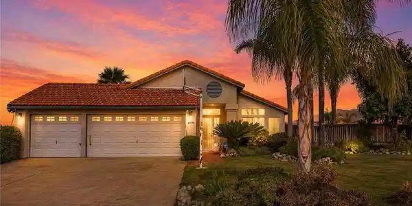 44194 Meadow Grove