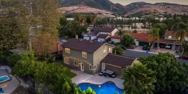 30615 Lakefront Drive