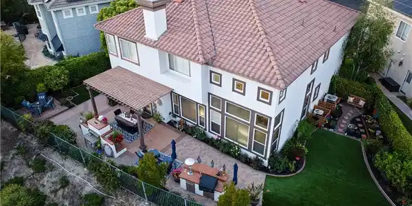 2 Kennedy Court
