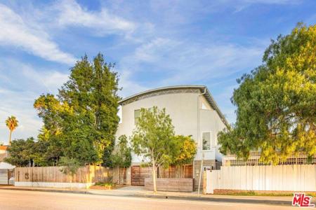 630 Rose Avenue