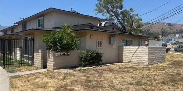 3700 Mountain Avenue