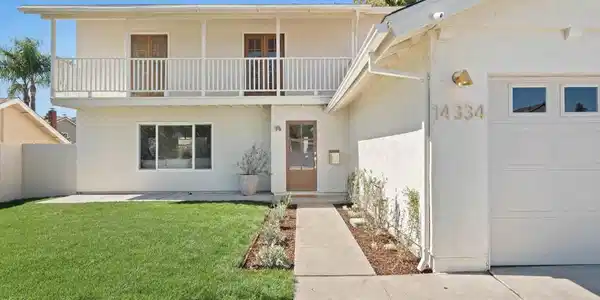 14334 Sandown Ct