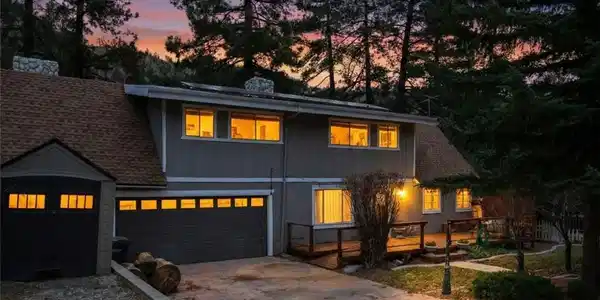 800 Mountain View