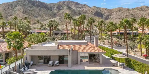 8 Alta Vista