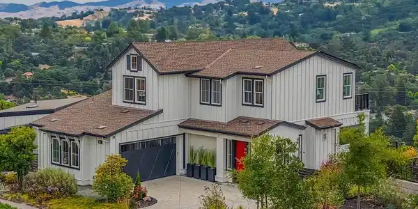 38 Fiddleneck Way