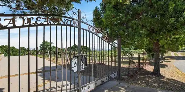 9500 Santos Ranch Rd