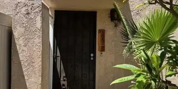 831 Las Lomas Drive