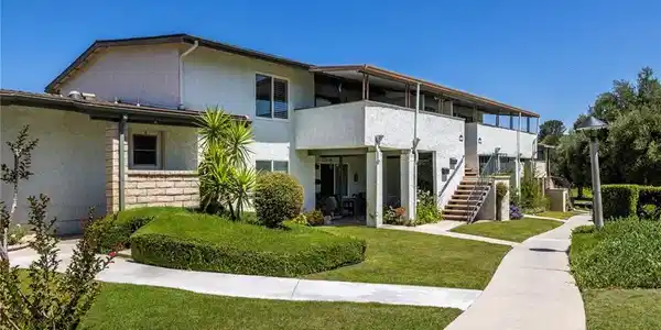 19716 Avenue Of The Oaks