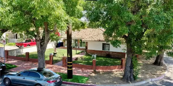 13888 Hubbard