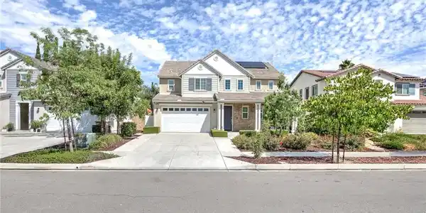 1815 Montecito Ln