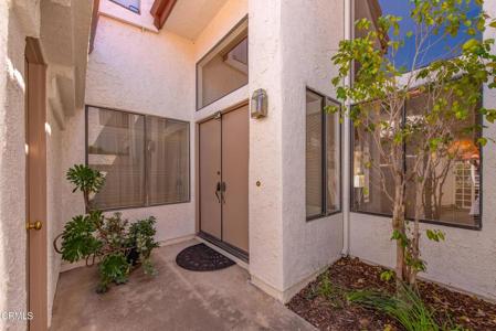 1404 Calle Lozano