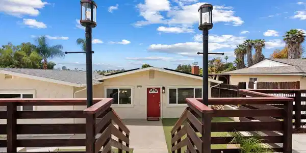 9326 Emerald Grove Ave.