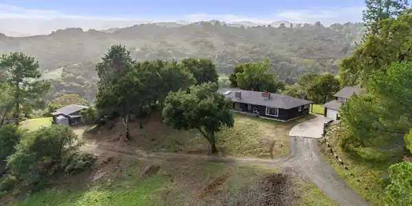 22301 Rolling Hills Road