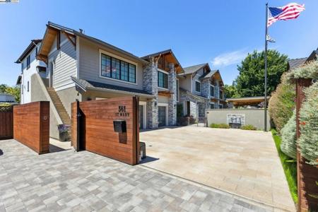 363 Saint Mary St