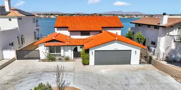 13835 Spring Valley Parkway