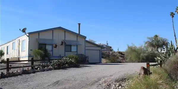 7434 Oneida Trail