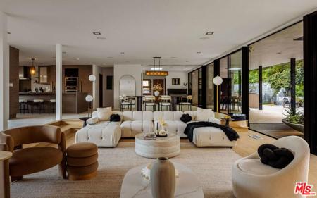 9991 Liebe Drive