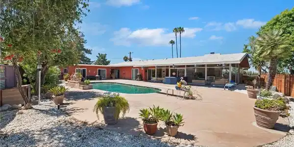 1717 Terrace
