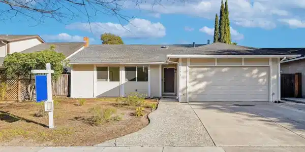 6290 Mahan Drive