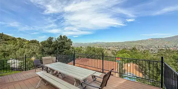 1059 Alta Vista