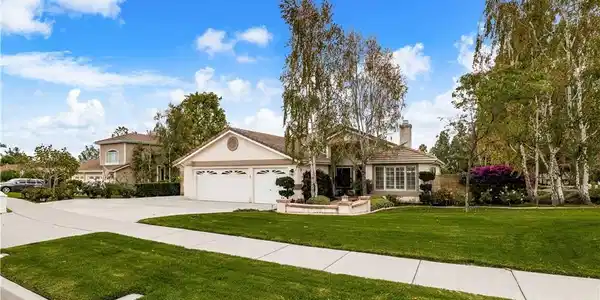 1124 Peppertree