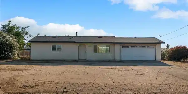 10690 Cypress