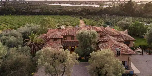 1915 Monte Alegre Drive