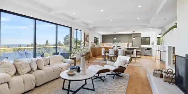 760 Loma Court