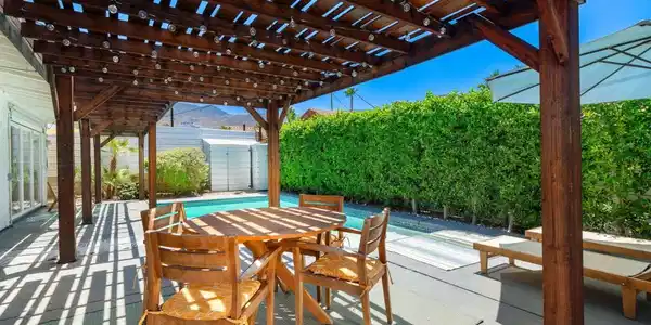 54621 Avenida Juarez