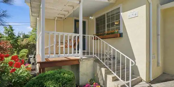 134 High St