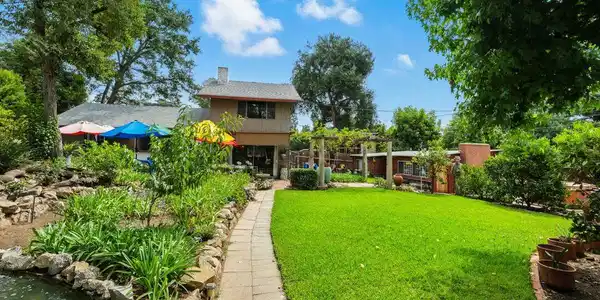 2186 Mar Vista Avenue