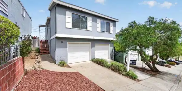 22 Alta Vista Way