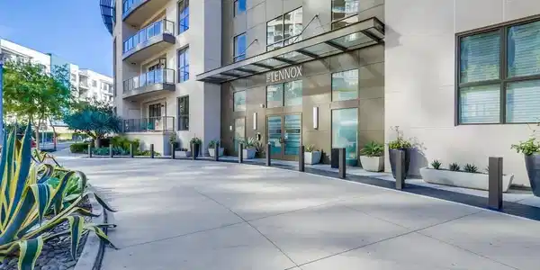 402 Rockefeller