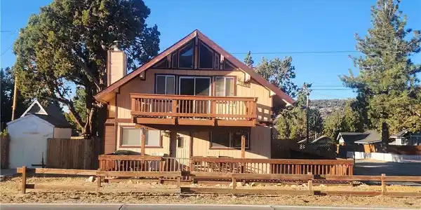 2148 1st Lane